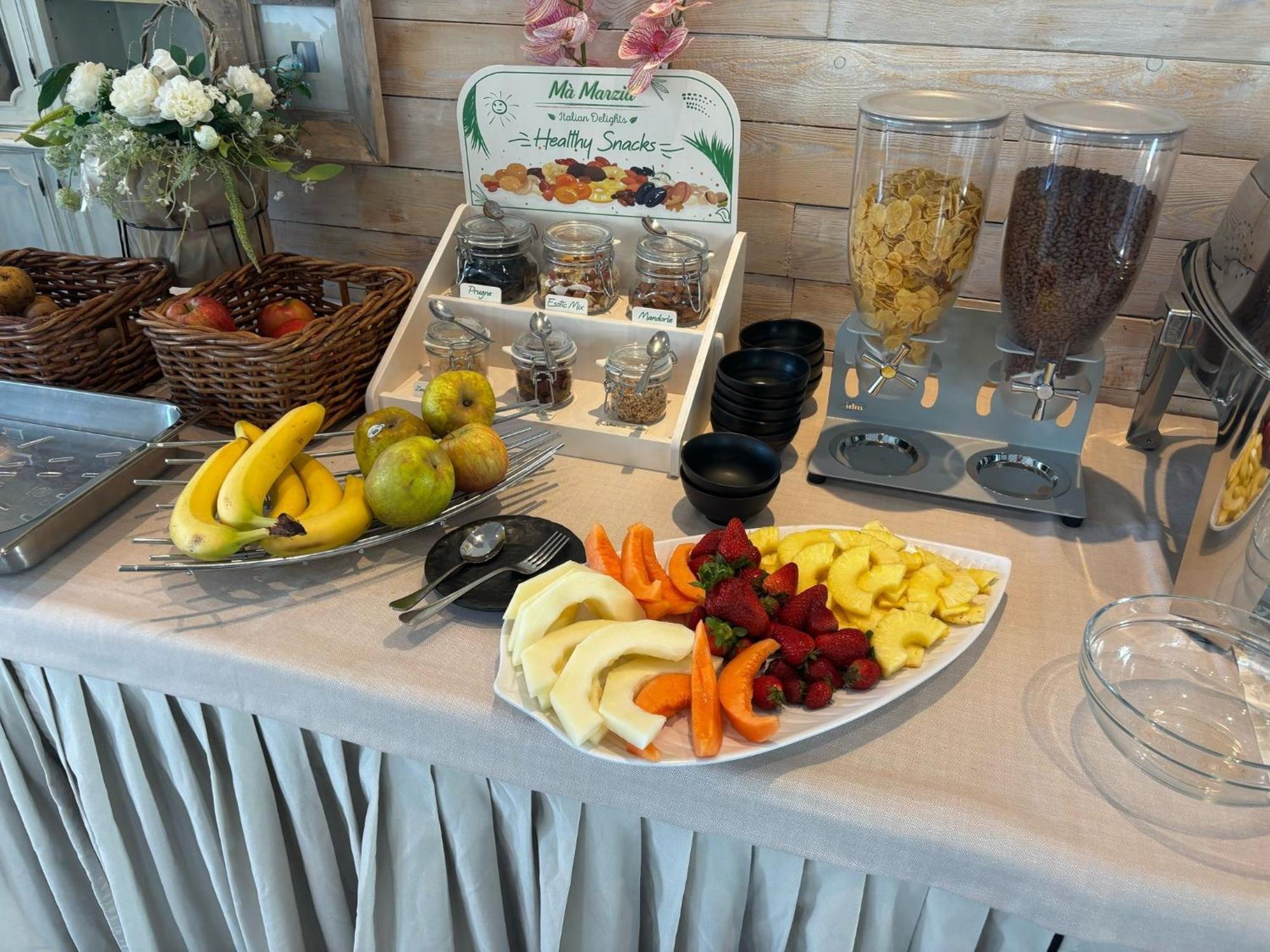 Hotel Garisenda B&B - In Centro A Riccione - Экстерьер фото